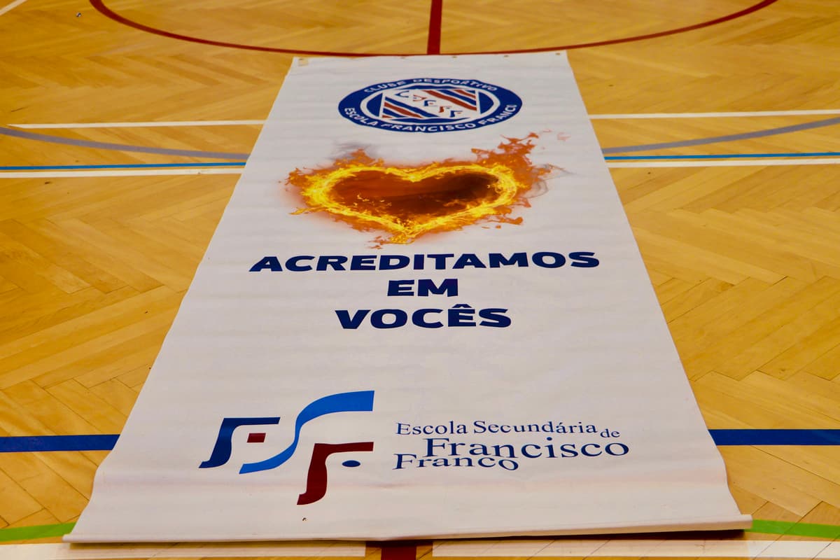 Promover a educação e formação desportiva